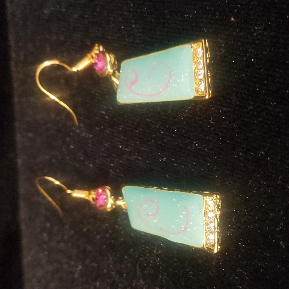Women  ear rings